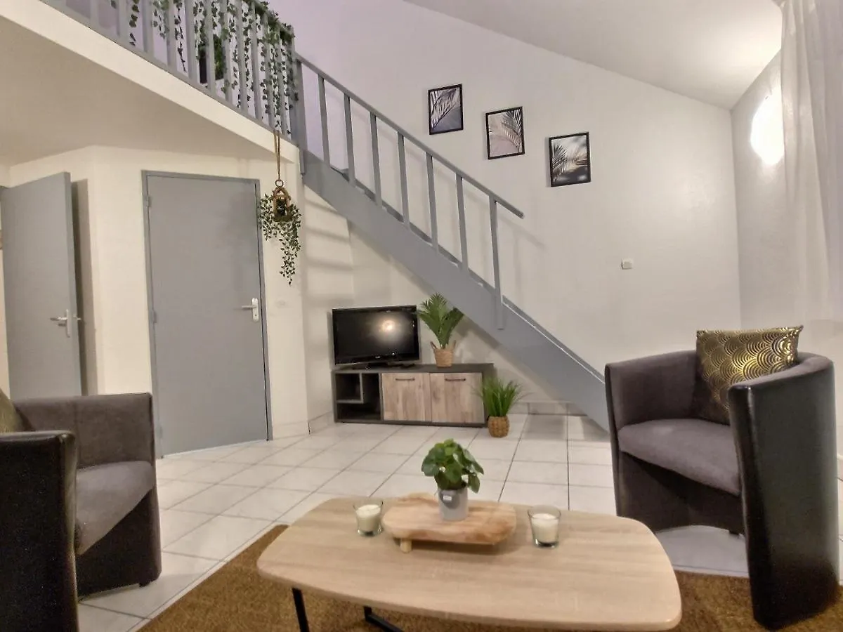 Appartement L'Escale : Duplex 4 Pers. Asterix, Aeroport Roissy Cdg, Paris à Moussy-le-Neuf 0*,  France